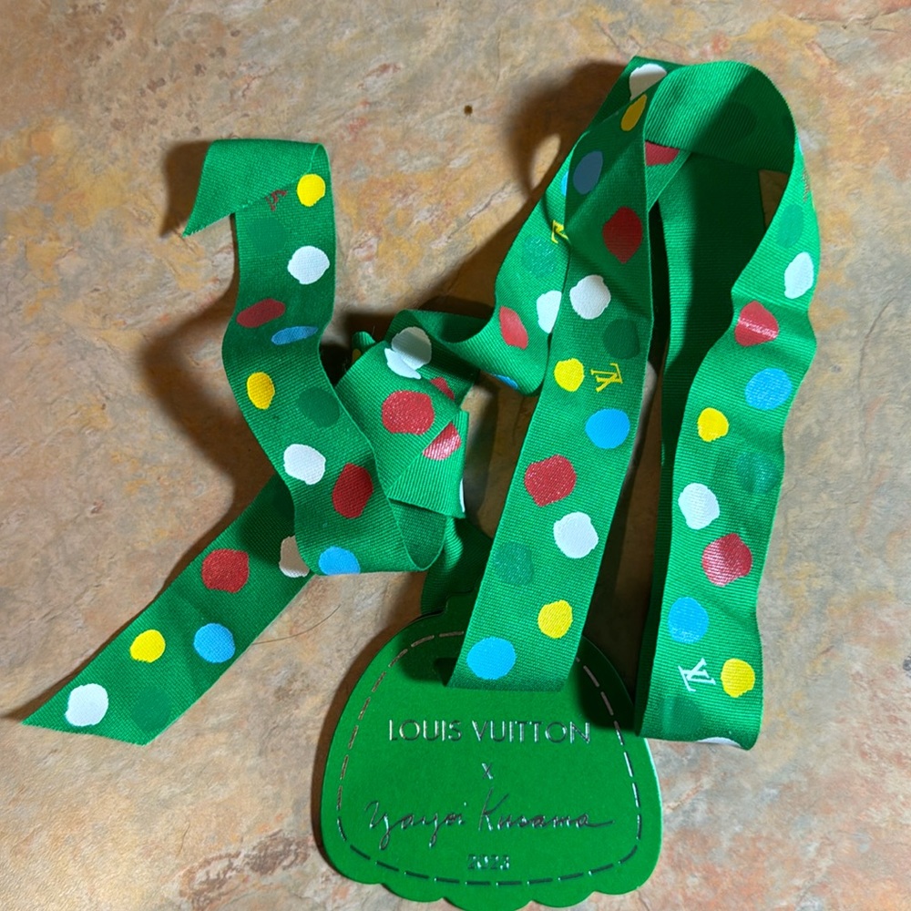 louis vuitton red ribbon